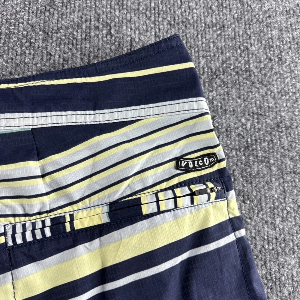 Volcom Board Shorts Men 36‎ Striped Logo Drawstring Swim Trunks Surf Beach Y2K